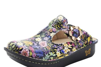 Senior Life Comfort: Alegria Women’s Classic Clogs for Mobility & Style